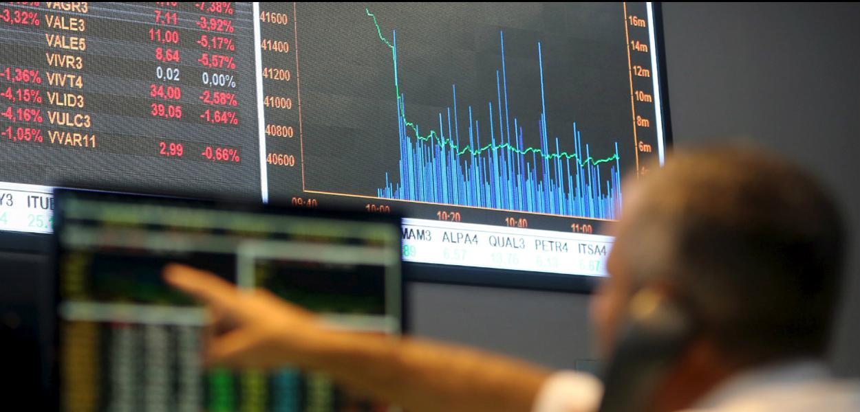 Ibovespa fechar em queda (Foto: Paulo Whitaker/Reuters) Ibovespa fechar em queda