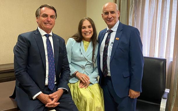 Jair Bolsonaro e ministro da Secretaria de Governo, Luiz Eduardo Ramos, em reunião com Regina Duarte (Foto: Reprodução) Jair Bolsonaro e ministro da Secretaria de Governo, Luiz Eduardo Ramos, em reunião com Regina Duarte