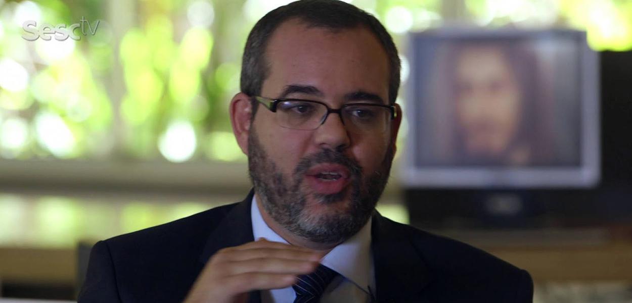"Construir um processo penal eficaz que não perca seu caráter de garantia é a única chance de defesa contra o estado policial que se avizinha. Nenhuma tropa de elite vai fazer mais por nossa democracia", diz o juiz Marcelo Semer, em artigo sobre a tirania da delação (Foto: Leonardo Attuch) "Construir um processo penal eficaz que não perca seu caráter de garantia é a única chance de defesa contra o estado policial que se avizinha. Nenhuma tropa de elite vai fazer mais por nossa democracia", diz o juiz Marcelo Semer, em artigo sobre a tirania da delação