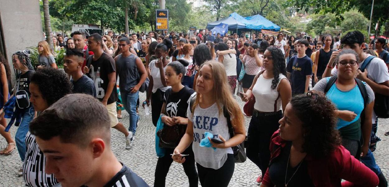 Estudantes (Foto: Estudantes) Estudantes