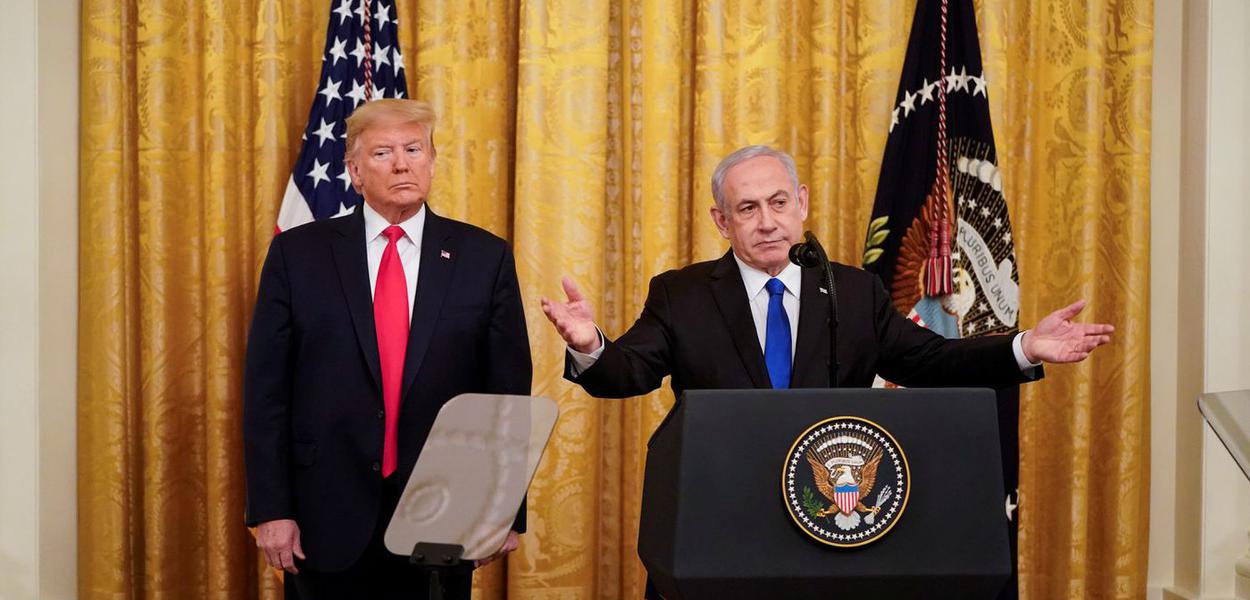 Donald Trump e Benjamin Netanyahu (Foto: JOSHUA ROBERTS / REUTERS) Donald Trump e Benjamin Netanyahu