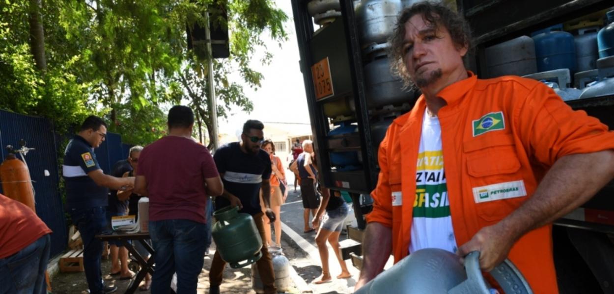 Petroleiros em greve (Foto: FUP) Petroleiros em greve
