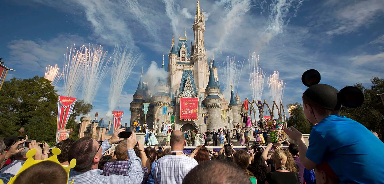 Empresa organiza sorteio para levar doméstica à Disney. (Foto: Reuters) Empresa organiza sorteio para levar doméstica à Disney.