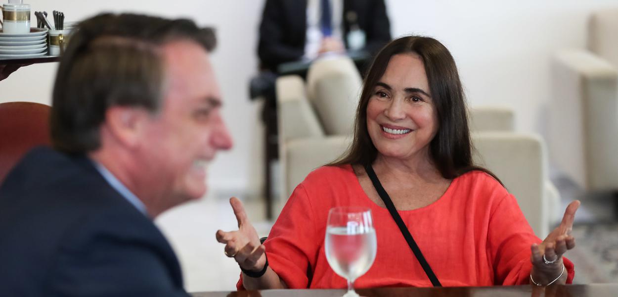 Bolsonaro e Regina Duarte (Foto: Marcos Corrêa/PR) Bolsonaro e Regina Duarte