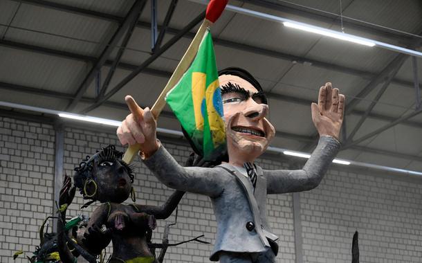 Bolsonaro incendiario (Carnaval Alemanha) (Foto: Ina Fassbender, AFP) Bolsonaro incendiario (Carnaval Alemanha)