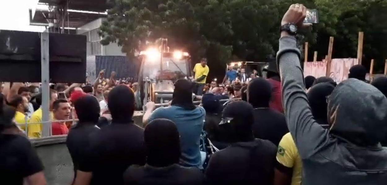 Policiais militares amotinados no Ceará