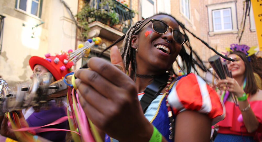 Carnaval brasileiro em Lisboa (Foto: Sputnik / Caroline Ribeiro) Carnaval brasileiro em Lisboa