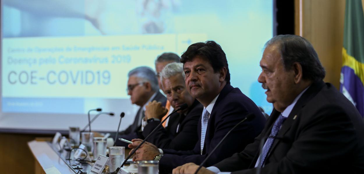 O ministro da Saúde, Luiz Henrique Mandetta e o secretário paulista de Saúde, José Henrique Germann Ferreira (Foto: José Cruz/Agência Brasil) O ministro da Saúde, Luiz Henrique Mandetta e o secretário paulista de Saúde, José Henrique Germann Ferreira