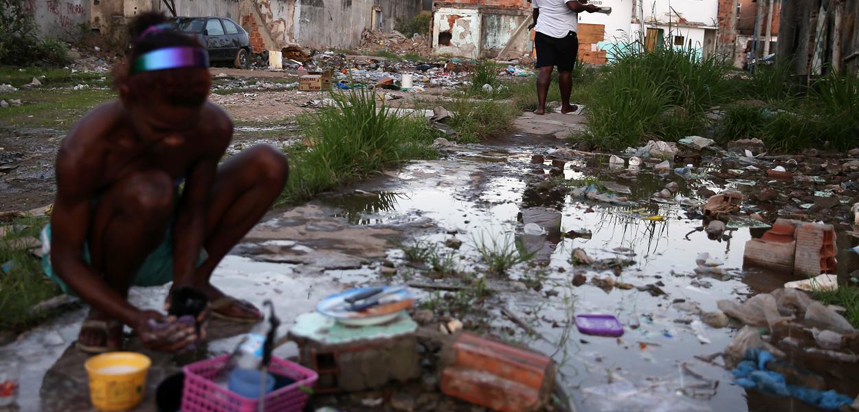 Falta de acesso à água potencializa o coronavírus entre as populações mais vulneráveis (Foto: ABr) Falta de acesso à água potencializa o coronavírus entre as populações mais vulneráveis