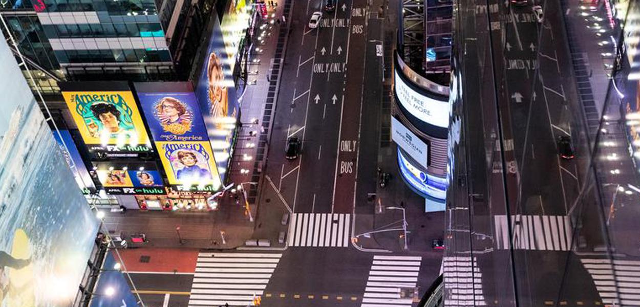 Times Square, em Nova York, vazia sob quarentena (Foto: Reuters) Times Square, em Nova York, vazia sob quarentena