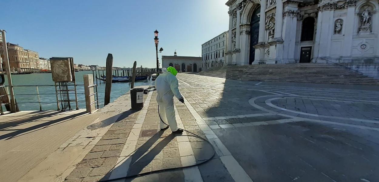 Serviço de higiene ambiental e serviços urbanos em 51 municípios nas províncias de Veneza e Treviso (Foto: Gruppo VEritas) Serviço de higiene ambiental e serviços urbanos em 51 municípios nas províncias de Veneza e Treviso
