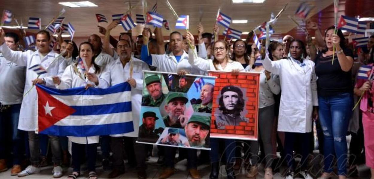 Missões médicas cubanas vão em ajuda a países no combate à pandemia de covid-19 (Foto: Granma) Missões médicas cubanas vão em ajuda a países no combate à pandemia de covid-19