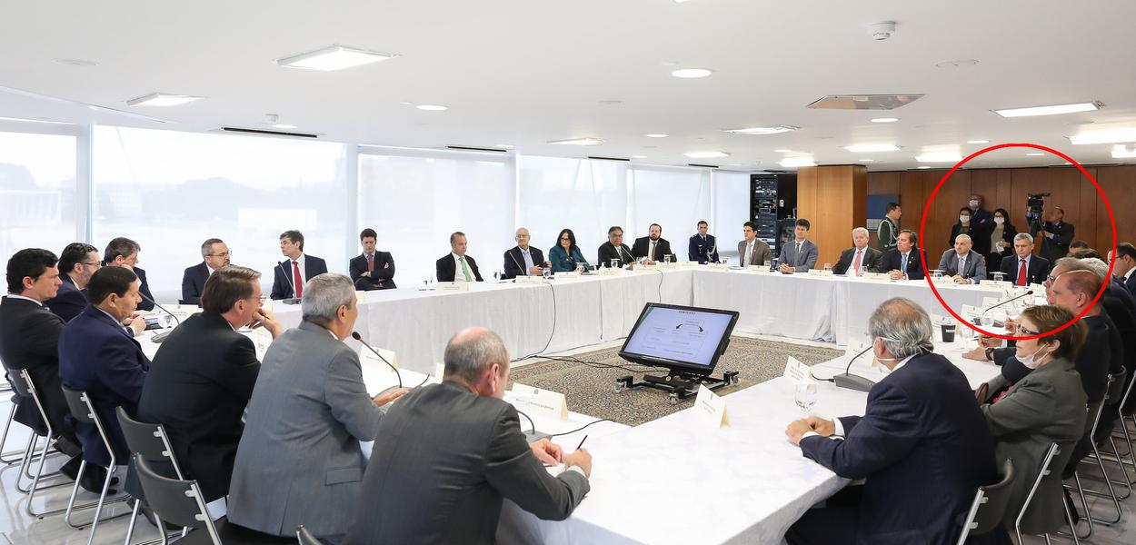 (Brasília - DF, 22/04/2020) Reunião com Vice-Presidente da República, Ministros e Presidentes de Bancos. (Foto: Marcos Corrêa/PR) (Brasília - DF, 22/04/2020) Reunião com Vice-Presidente da República, Ministros e Presidentes de Bancos.