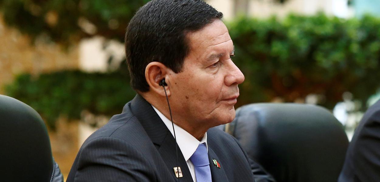 É necessário reorganizar Mercosul para trazer Argentina de volta ao jogo, diz Mourão (Foto: REUTERS/Florence Lo) É necessário reorganizar Mercosul para trazer Argentina de volta ao jogo, diz Mourão
