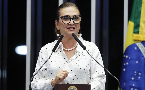 Em discurso, à tribuna, senadora Kátia Abreu (PDT-TO). (Foto: Beto Barata/Agência Senado) Em discurso, à tribuna, senadora Kátia Abreu (PDT-TO).