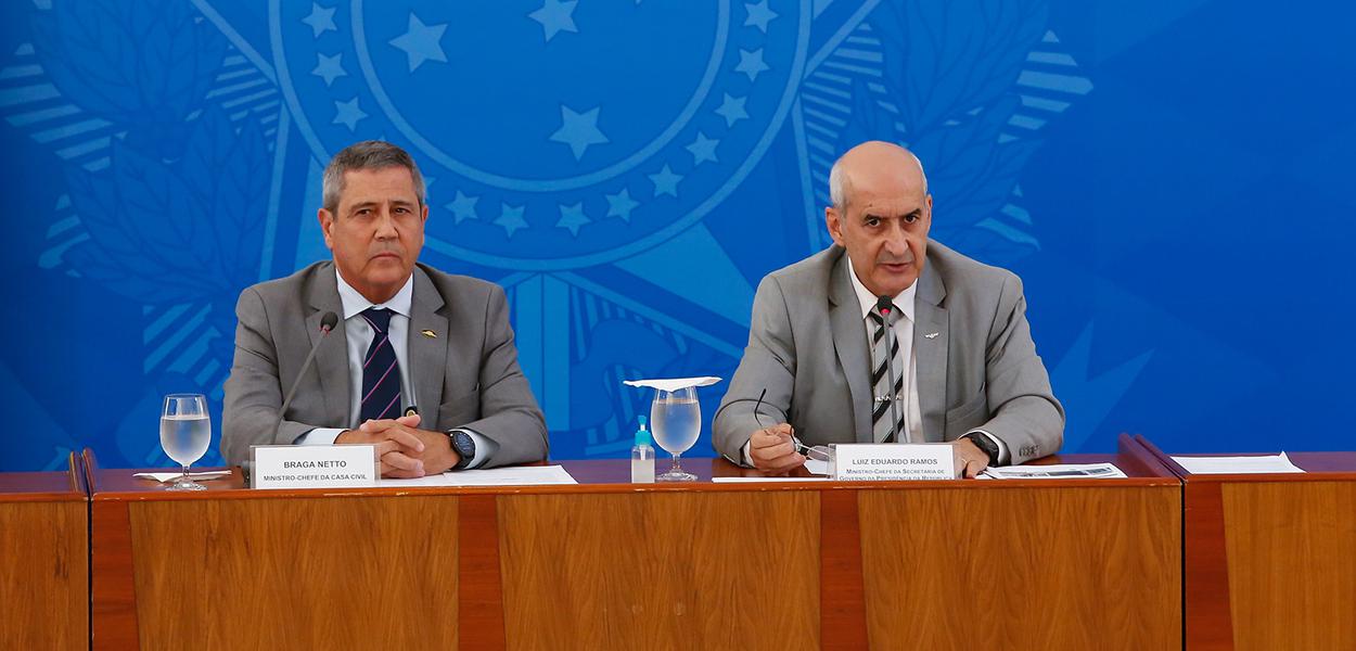 Ministros Braga Netto e Luiz Eduardo Ramos