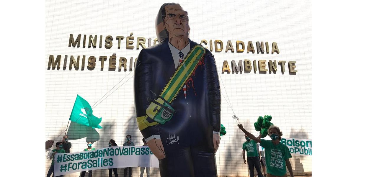 Pixuleco Bolsonaro (Foto: Reprodução) Pixuleco Bolsonaro