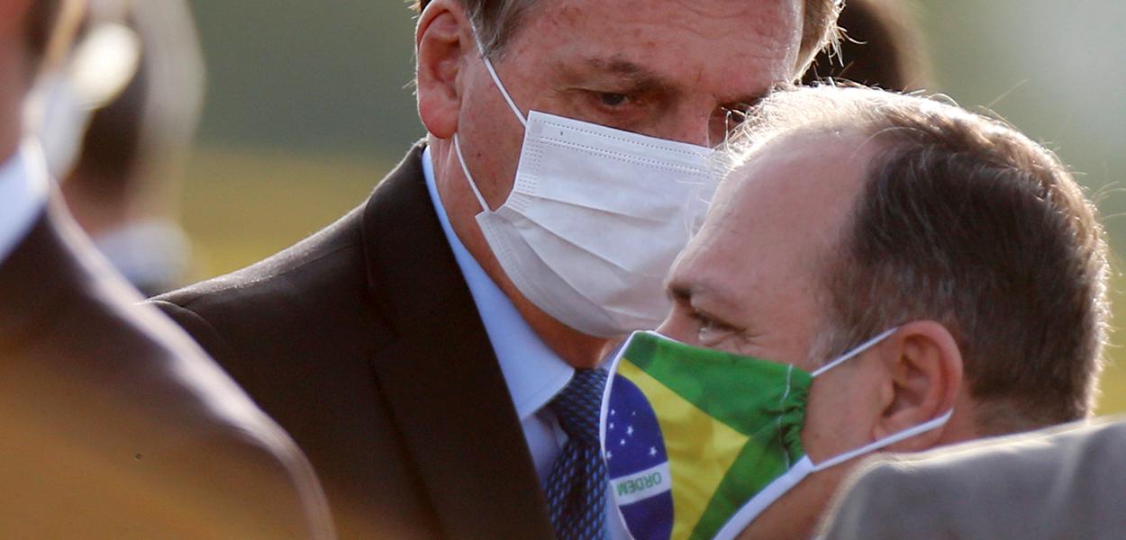 Presidente Jair Bolsonaro e ministro interino da Saúde, Eduardo Pazuello 09/06/2020 (Foto: REUTERS/Adriano Machado) Presidente Jair Bolsonaro e ministro interino da Saúde, Eduardo Pazuello 09/06/2020