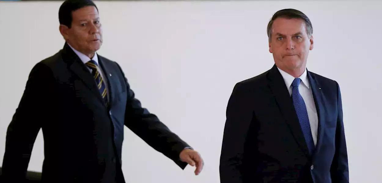 Hamilton Mourão e Jair Bolsonaro (Foto: REUTERS/Adriano Machado) Hamilton Mourão e Jair Bolsonaro
