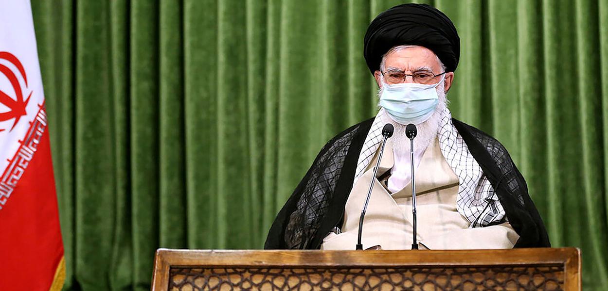Aiatolá Khamenei (Foto: Official Khamenei Website) Aiatolá Khamenei