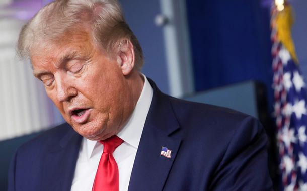Trump diz que coronavírus "é o que é" e está sob controle nos EUA (Foto: REUTERS/Jonathan Ernst) Trump diz que coronavírus "é o que é" e está sob controle nos EUA