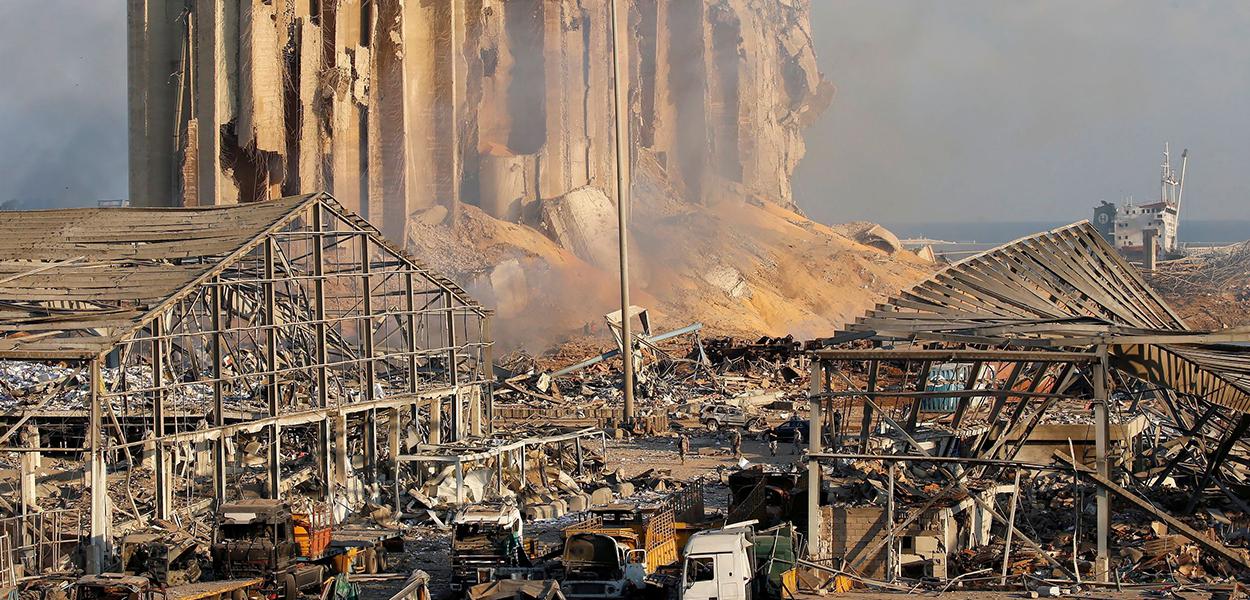 Danos causados por explosão na área portuária de Beirute, no Líbano (Foto: REUTERS/Mohamed Azakir) Danos causados por explosão na área portuária de Beirute, no Líbano