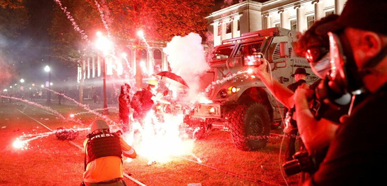 Repressão em Winsconsin (Foto: Reuters) Repressão em Winsconsin