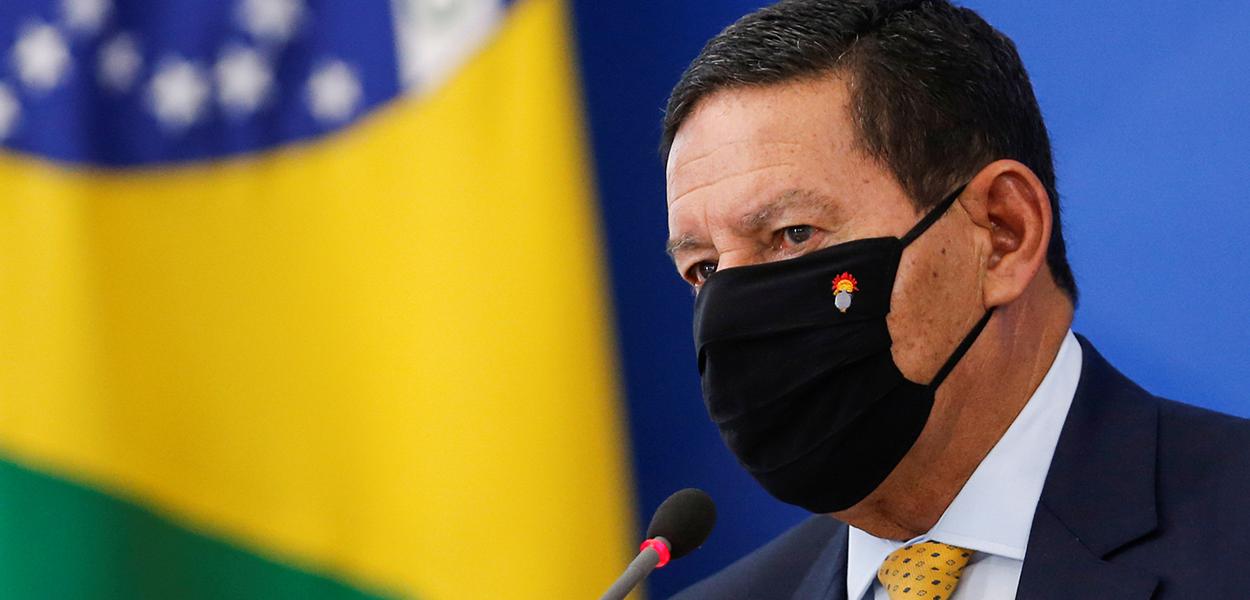 Vice-presidente Hamilton Mourão durante entrevista coletiva no Palácio do Planalto (Foto: REUTERS/Adriano Machado) Vice-presidente Hamilton Mourão durante entrevista coletiva no Palácio do Planalto