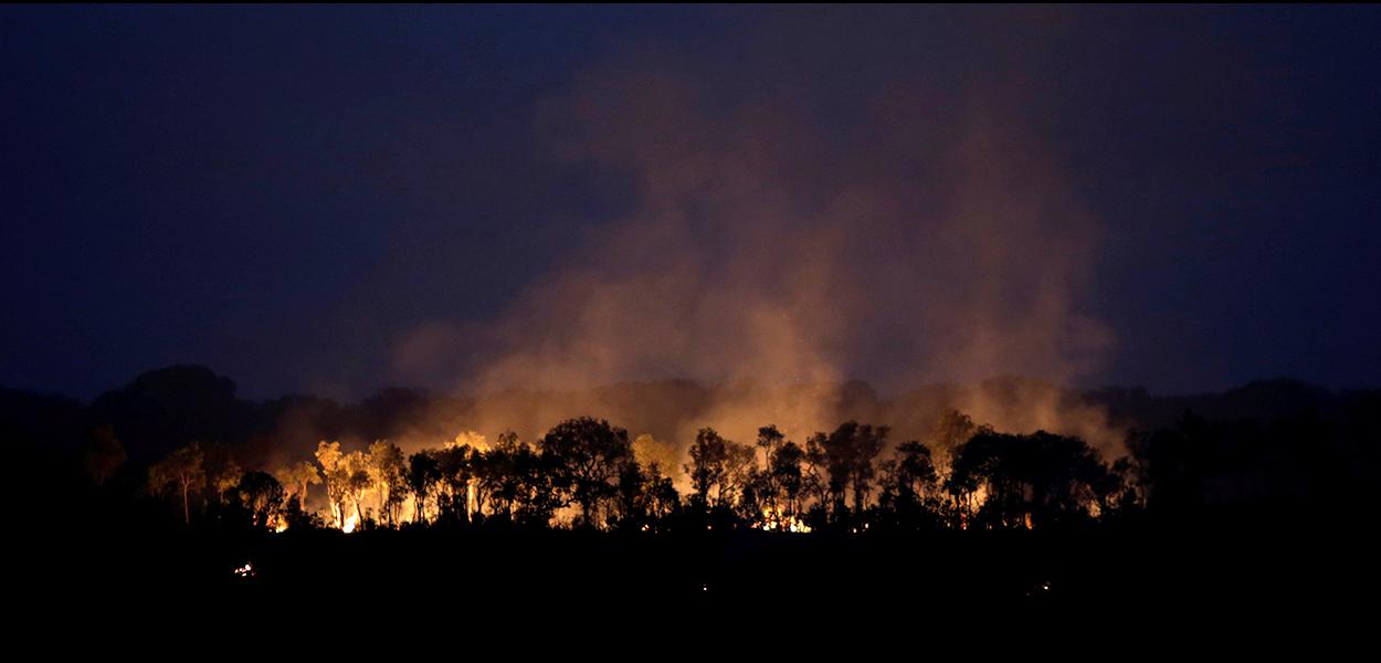 Queimada na floresta amazônica perto de Humaitá (AM) (Foto: REUTERS/Ueslei Marcelino) Queimada na floresta amazônica perto de Humaitá (AM)
