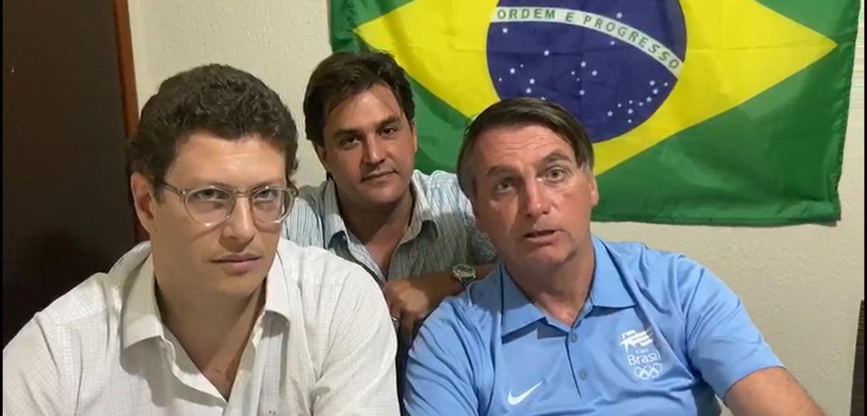 Jair Bolsonaro, Ricardo Salles e o deputado estadual Frederico d'Avila (Foto: Reprodução (Facebook)) www.brasil247.com - Jair Bolsonaro, Ricardo Salles e o deputado estadual Frederico d'Avila