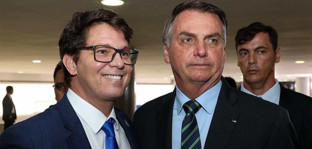 Mário Frias e Jair Bolsonaro (Foto: MARCOS CORRÊA/PR) www.brasil247.com - Mário Frias e Jair Bolsonaro