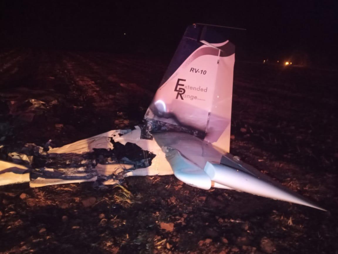 Avião quebrado (Foto: CNN) Avião quebrado
