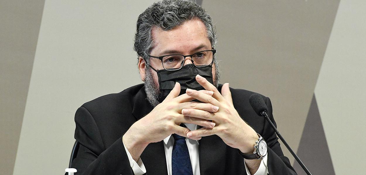 Chanceler Ernesto Araújo na Comissão de Relações Exteriores e Defesa Nacional. 24 de setembro de 2020 (Foto: Edilson Rodrigues/Agência Senado) Chanceler Ernesto Araújo na Comissão de Relações Exteriores e Defesa Nacional. 24 de setembro de 2020