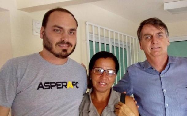 Carlos Bolsonaro, Wal do Açaí e Jair Bolsonaro (Foto: Reprodução) Carlos Bolsonaro, Wal do Açaí e Jair Bolsonaro