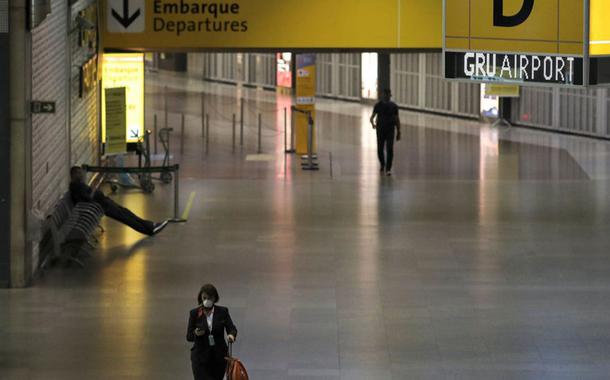 Aeroporto de Guarulhos durante a pandemia (Foto: REUTERS/Roosevelt Cassio) Aeroporto de Guarulhos durante a pandemia