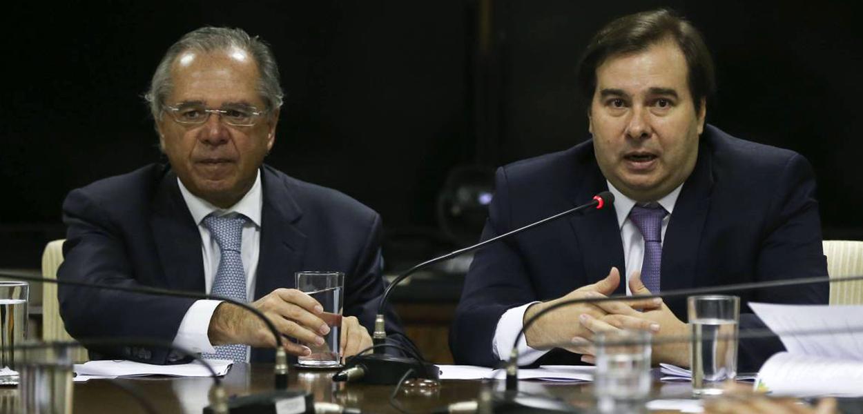 Paulo Guedes e Rodrigo Maia (Foto: Agência Brasil) Paulo Guedes e Rodrigo Maia