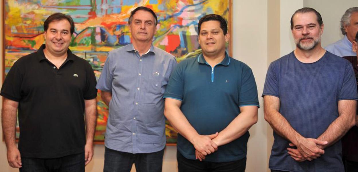 Maia, Bolsonaro, Davi Alcolumbre e Dias Toffoli discutiram reforma da Previdência em reunião realizada em março (Foto: J. Batista/Ag. Câmara) www.brasil247.com - Maia, Bolsonaro, Davi Alcolumbre e Dias Toffoli discutiram reforma da Previdência em reunião realizada em março
