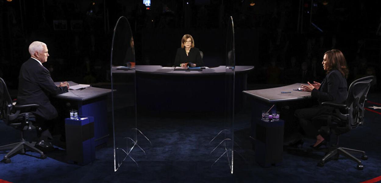 Mike Pence e Kamala Harris em debate (Foto: Sputnik) Mike Pence e Kamala Harris em debate