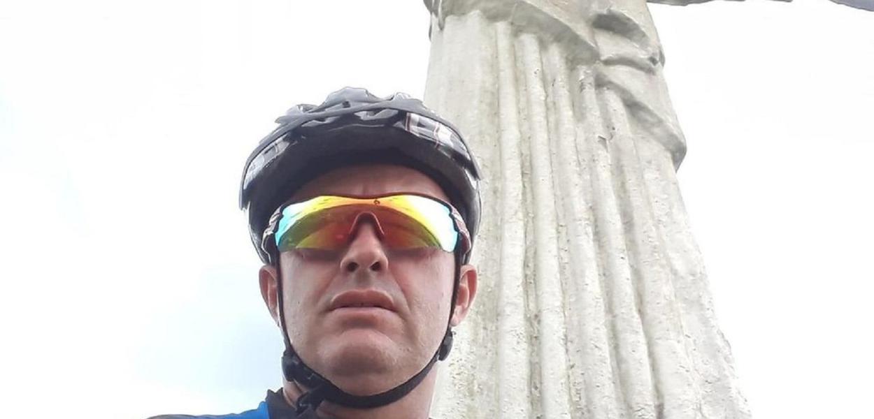 Romeiro é morto atropelado na via Dutra e motorista foge Romeiro é morto atropelado na via Dutra e motorista foge