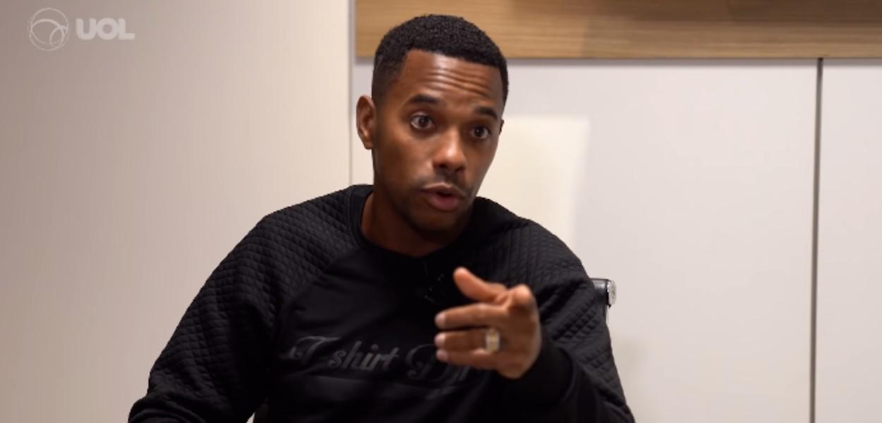 Robinho (Foto: Reprodução/YouTube) Robinho