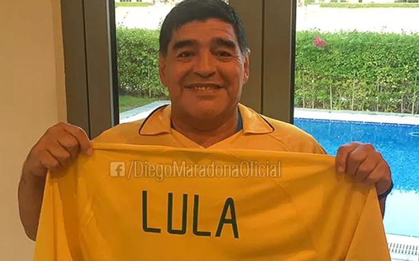 Maradona é apoiador de Lula. (Foto: Reprodução/Facebook) Maradona é apoiador de Lula.