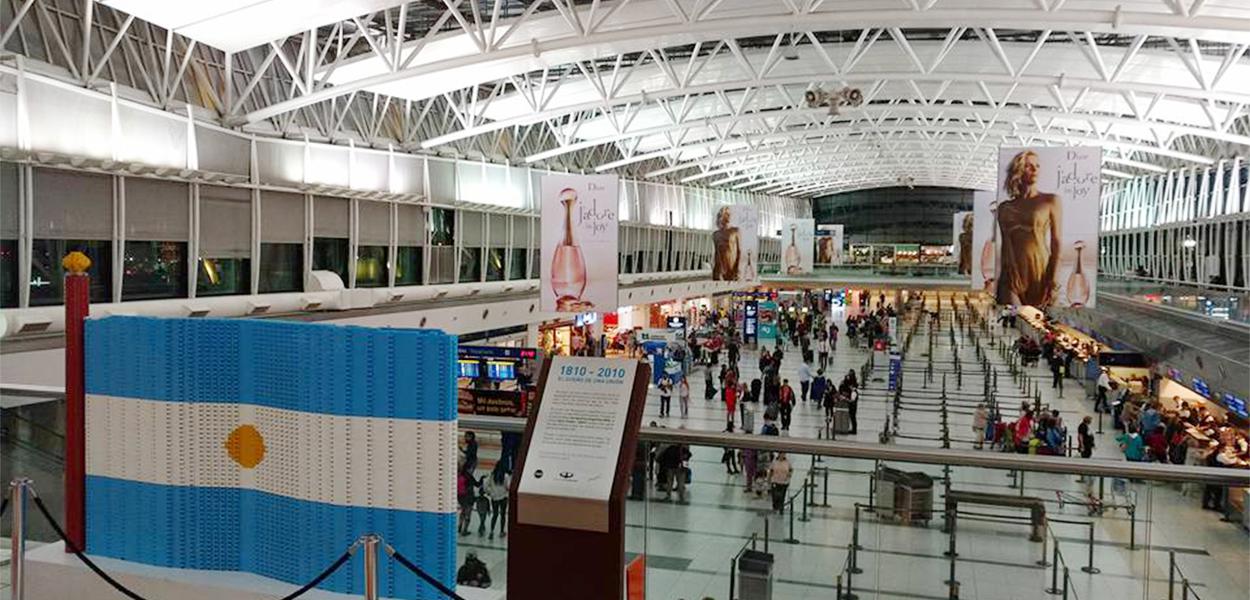 O Aeroporto Internacional Ministro Pistarini, conhecido por Aeroporto Internacional de Ezeiza O Aeroporto Internacional Ministro Pistarini, conhecido por Aeroporto Internacional de Ezeiza