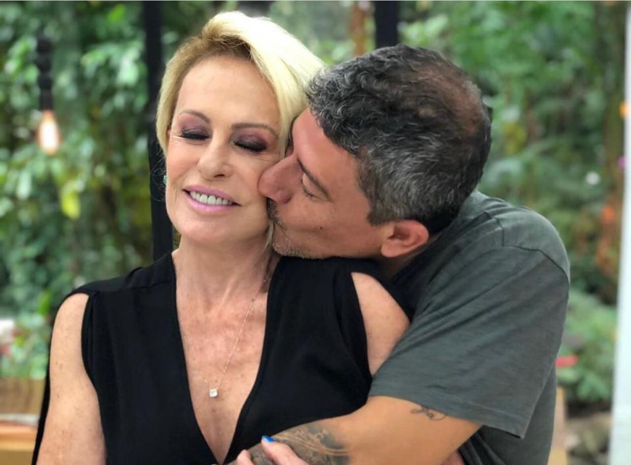 Ana Maria Braga e Tom Veiga, que faz o Louro José (Foto: Reprodução / Instagram) Ana Maria Braga e Tom Veiga, que faz o Louro José