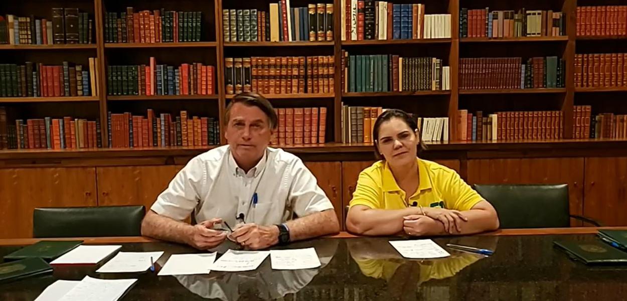 Jair Bolsonaro em live no Facebook (Foto: Reprodução/Facebook) Jair Bolsonaro em live no Facebook