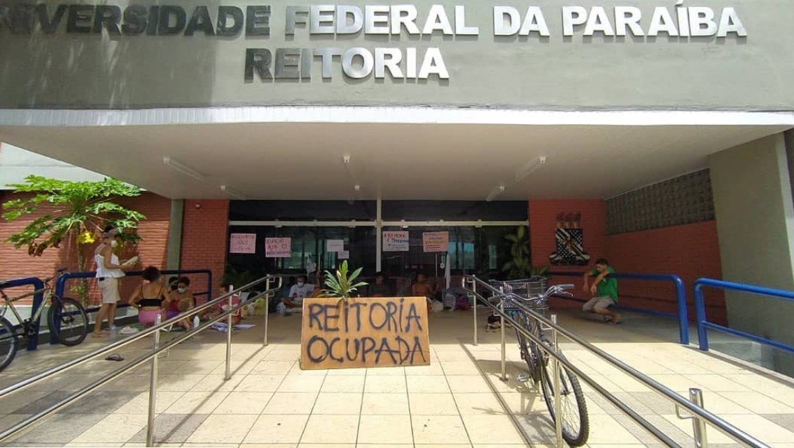 Protesto de estudantes da UFPB (Foto: Reprodução/Instagram @ufpbocupada) Protesto de estudantes da UFPB