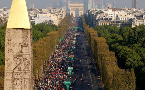 Maratona de Paris (Foto: Reuters/Regis Duvignau) Maratona de Paris