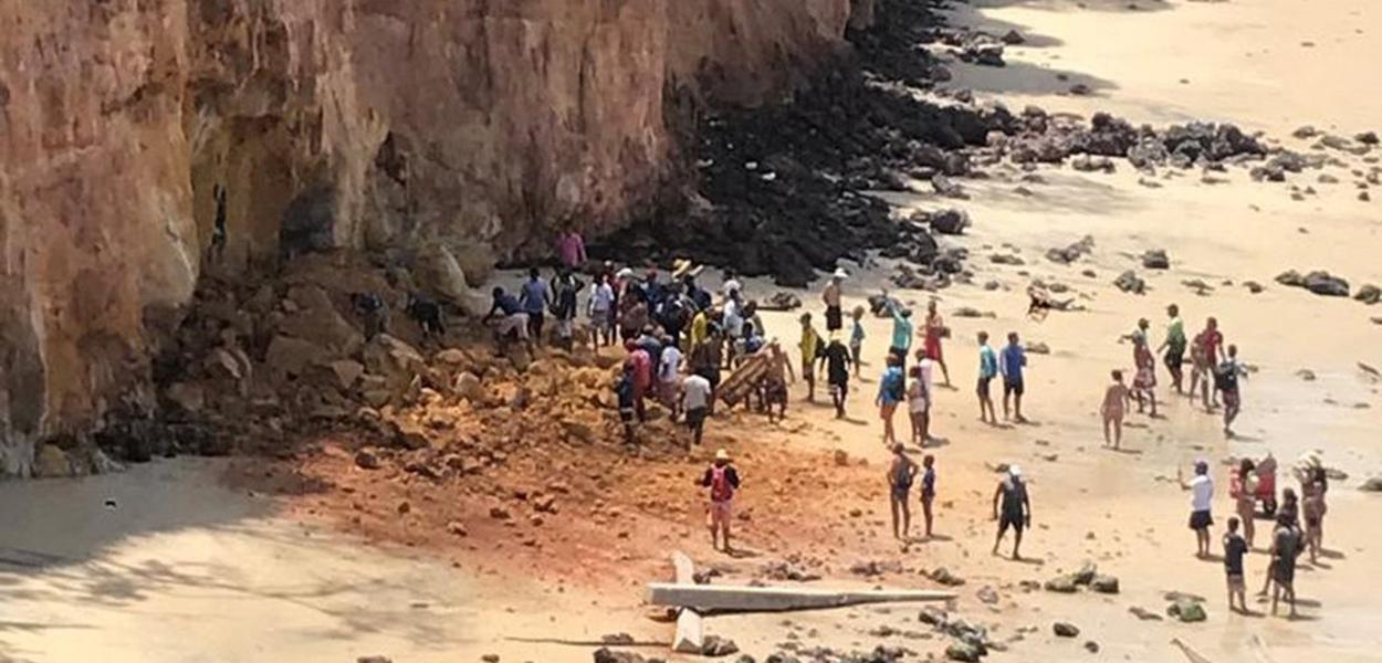 Praia de Pipa, distrito de Tibau do Sul (RN) (Foto: Arquivo Pessoal) Praia de Pipa, distrito de Tibau do Sul (RN)