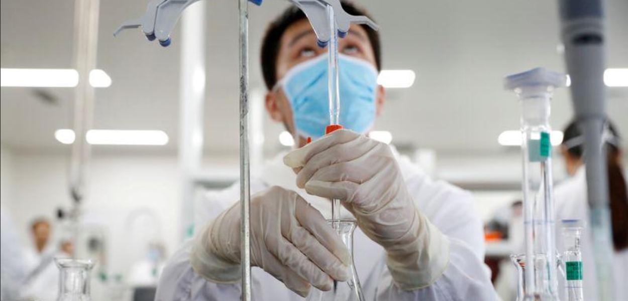 Laboratório da Sinovac em Pequim, na China (Foto: REUTERS/Thomas Peter) Laboratório da Sinovac em Pequim, na China