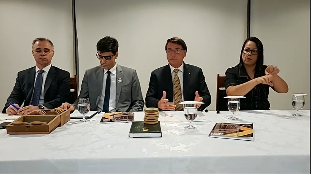 Mendonça, Saraiva e Bolsonaro (Foto: Reprodução) Mendonça, Saraiva e Bolsonaro