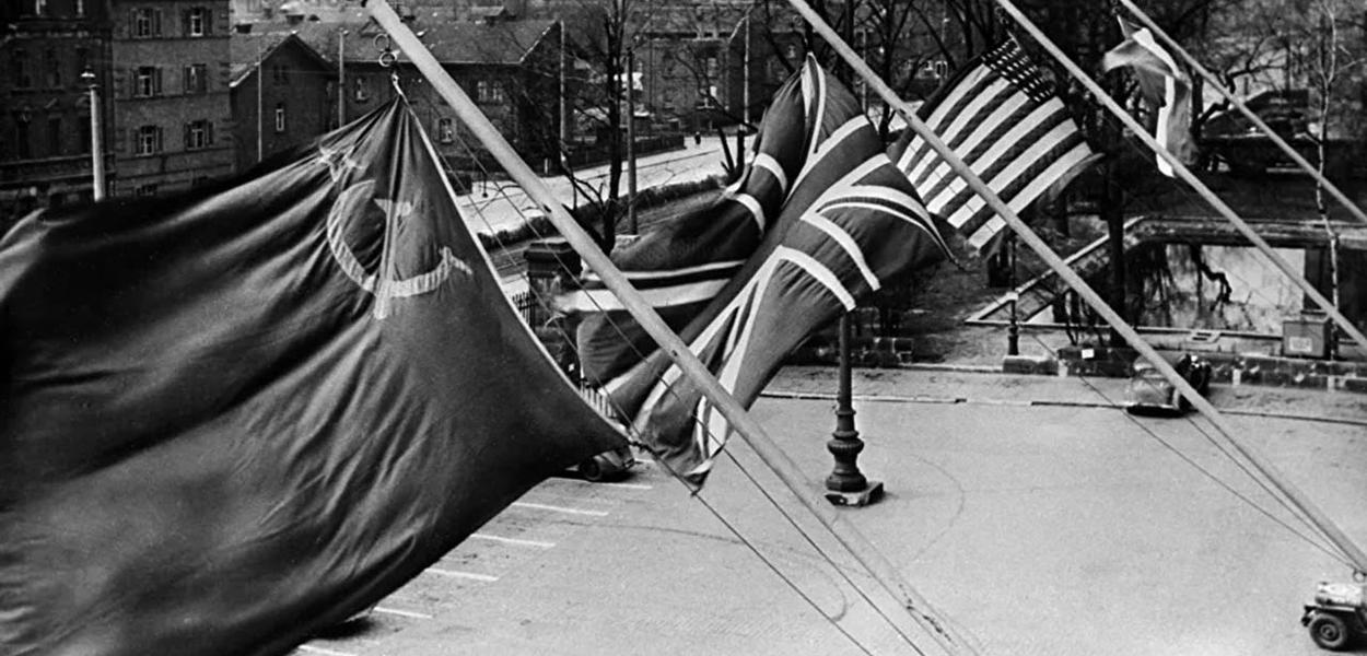 Nazistas tornaram-se réus por crimes de guerra, contra a paz, a humanidade e conspiração para cometê-los (Foto: Sputnik) Nazistas tornaram-se réus por crimes de guerra, contra a paz, a humanidade e conspiração para cometê-los